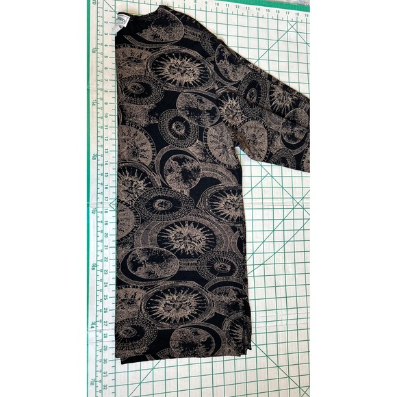 Vintage Size M Shirt Celestial Zodiac Sun Moon Black WhimsiGoth Medieval Dungeon - Picture 6 of 9